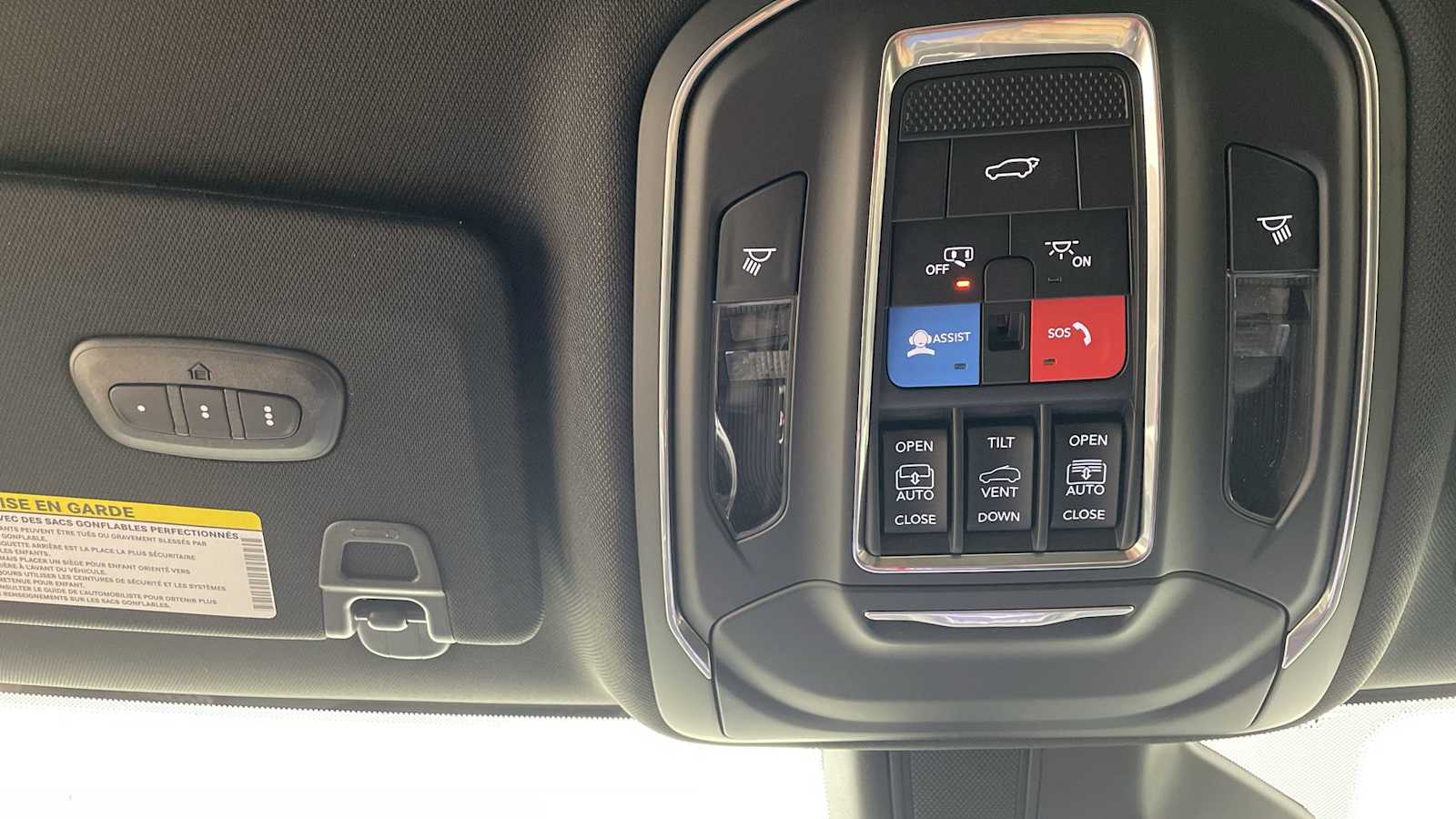 Thumbnail: 2025 Jeep Grand Cherokee - 25