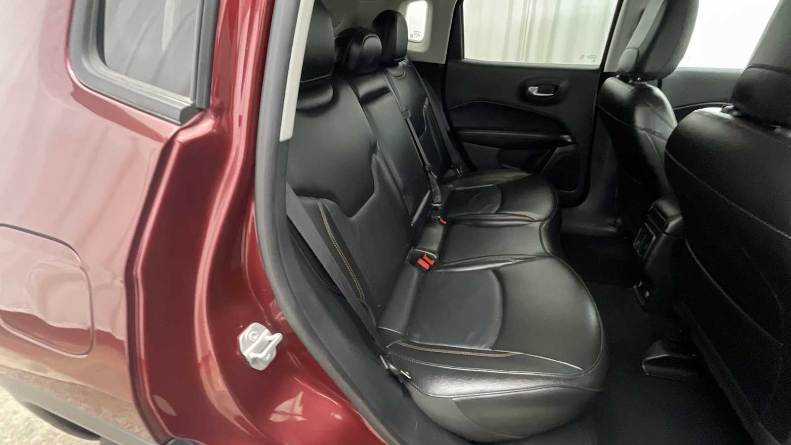 Thumbnail: 2021 Jeep Compass - 9