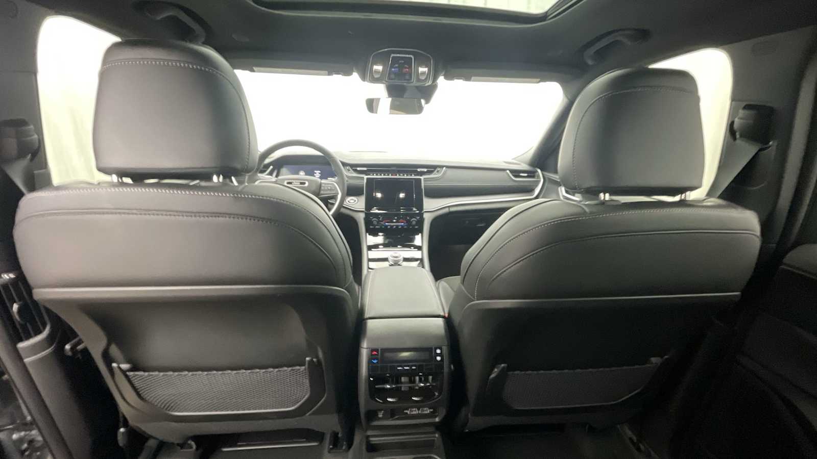 Thumbnail: 2025 Jeep Grand Cherokee - 7