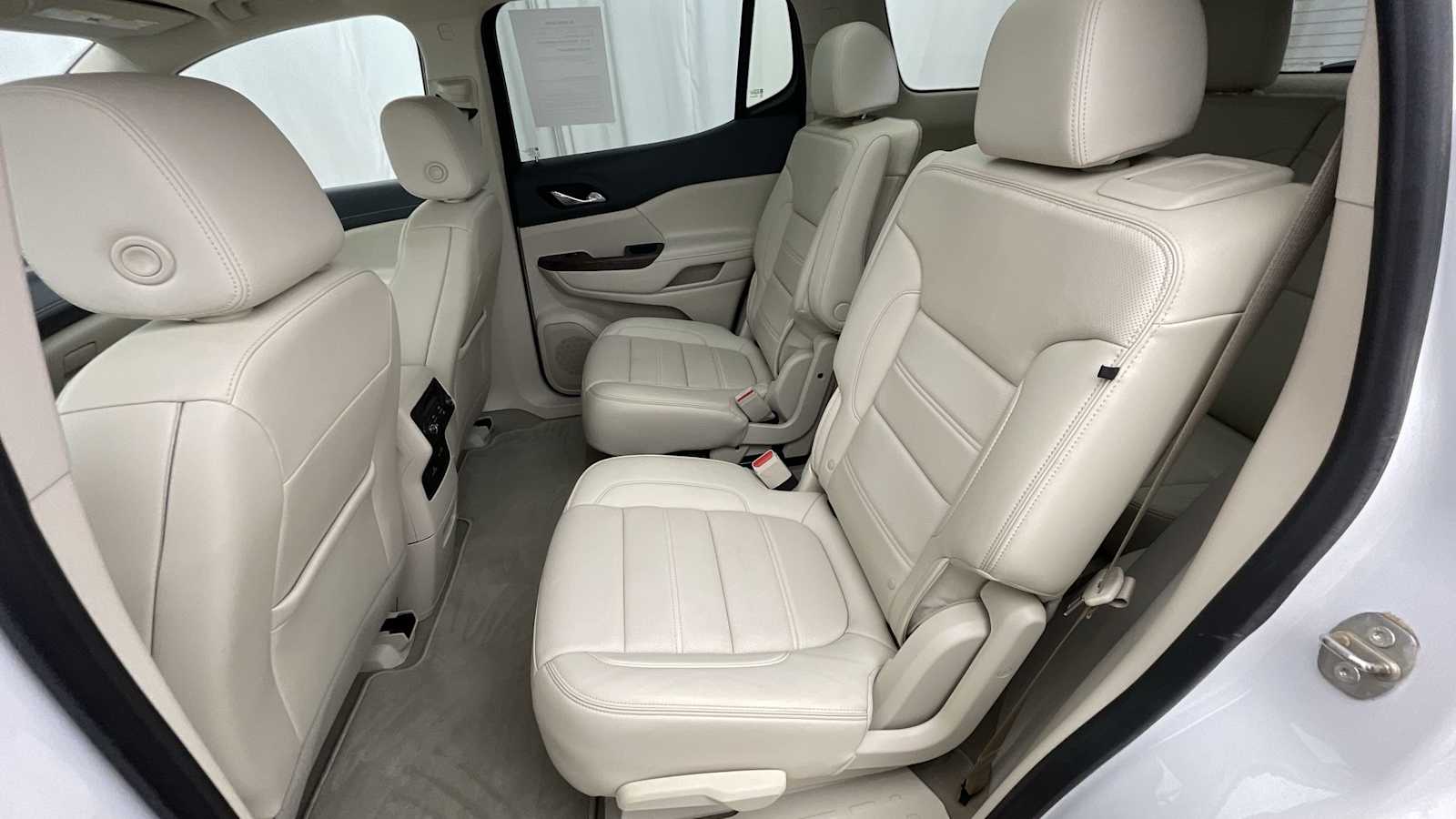 Thumbnail: 2022 GMC Acadia - 10