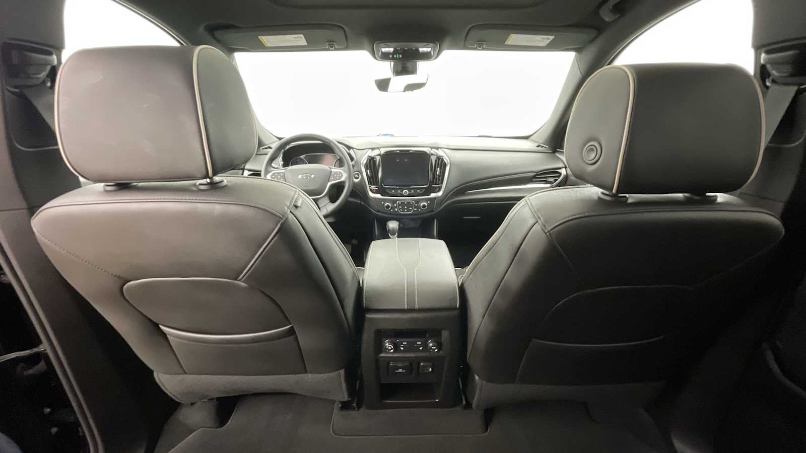 Thumbnail: 2023 Chevrolet Traverse - 8