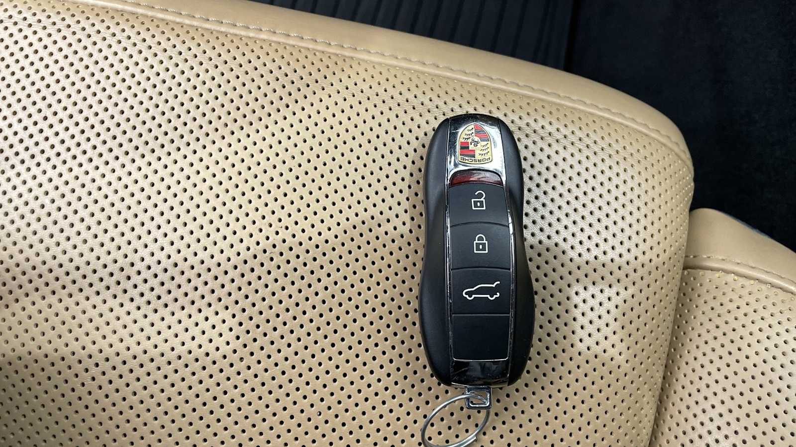 Thumbnail: 2018 Porsche Cayenne - 24