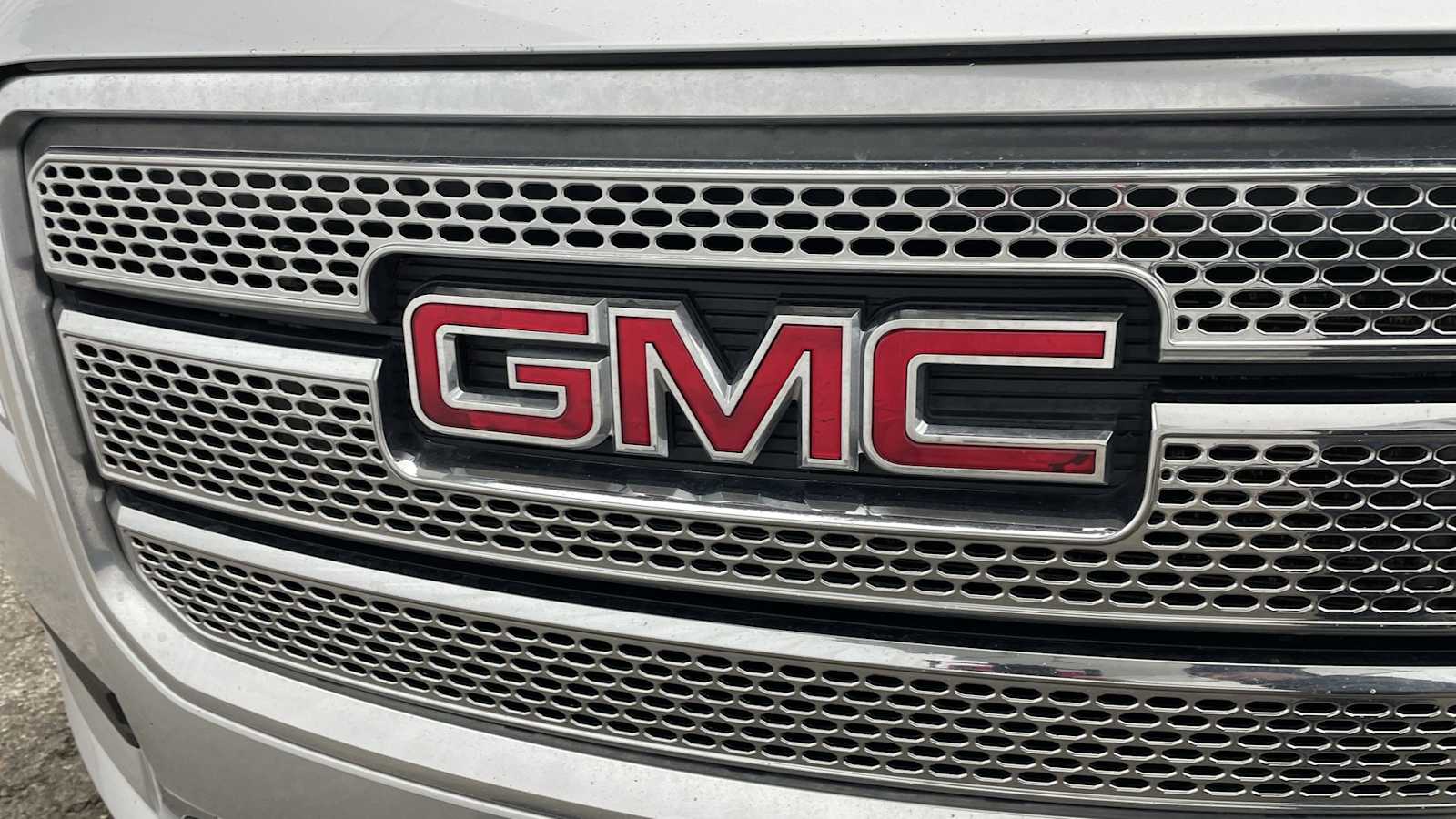Thumbnail: 2015 GMC Acadia - 41