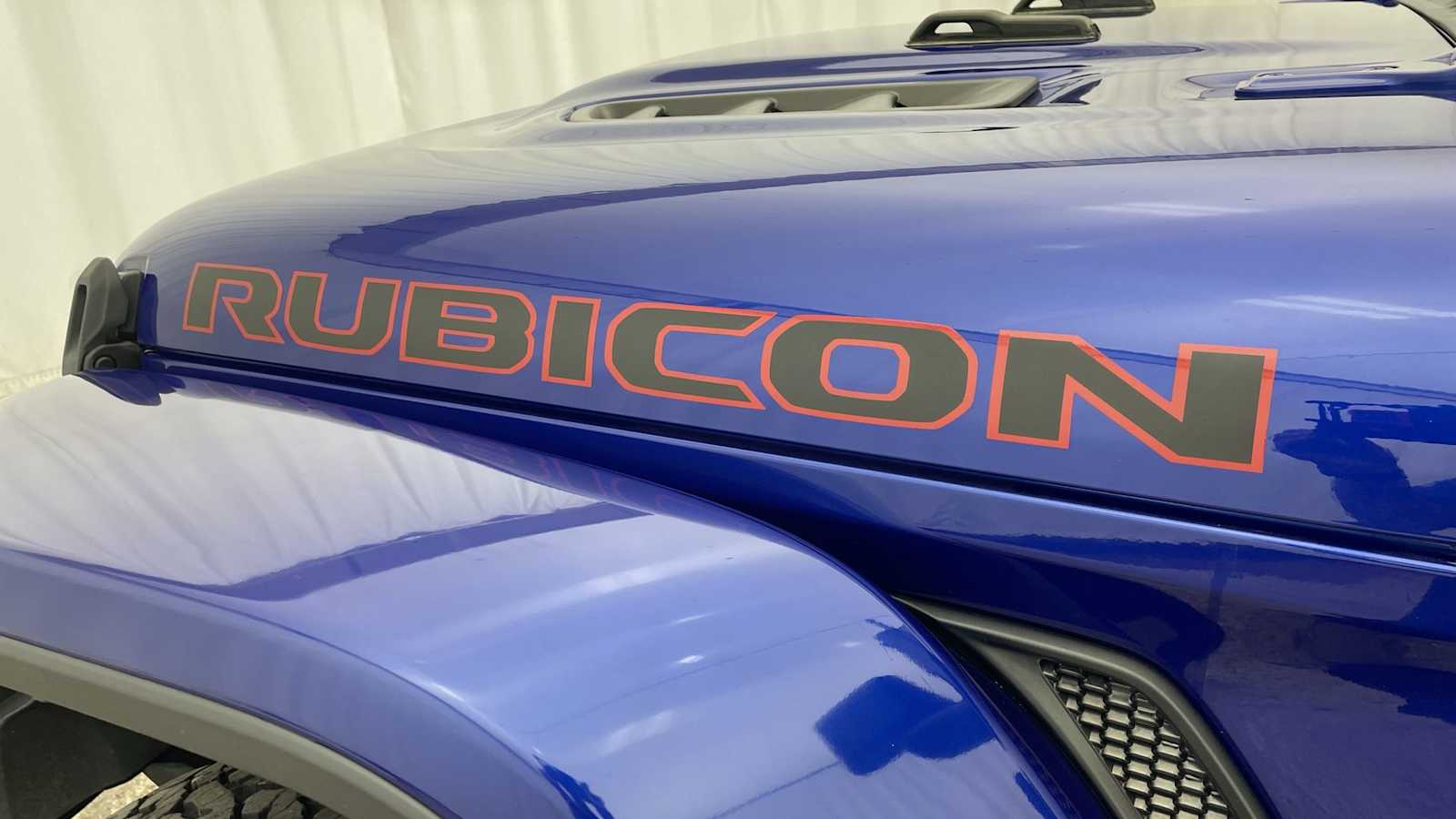 Thumbnail: 2020 Jeep Wrangler - 39