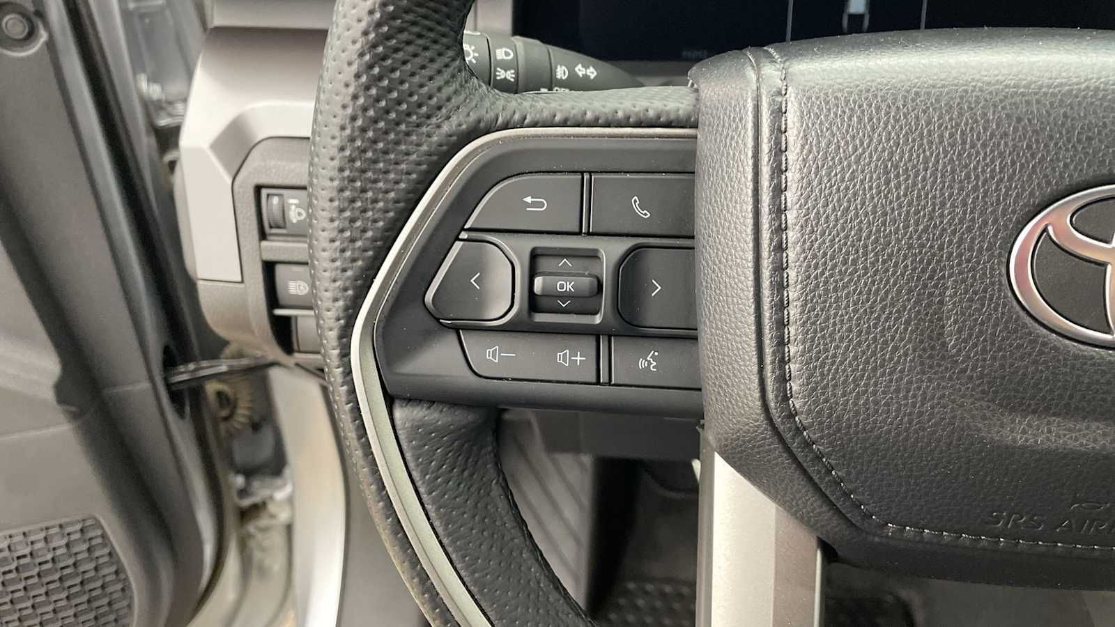 Thumbnail: 2024 Toyota Tacoma - 12