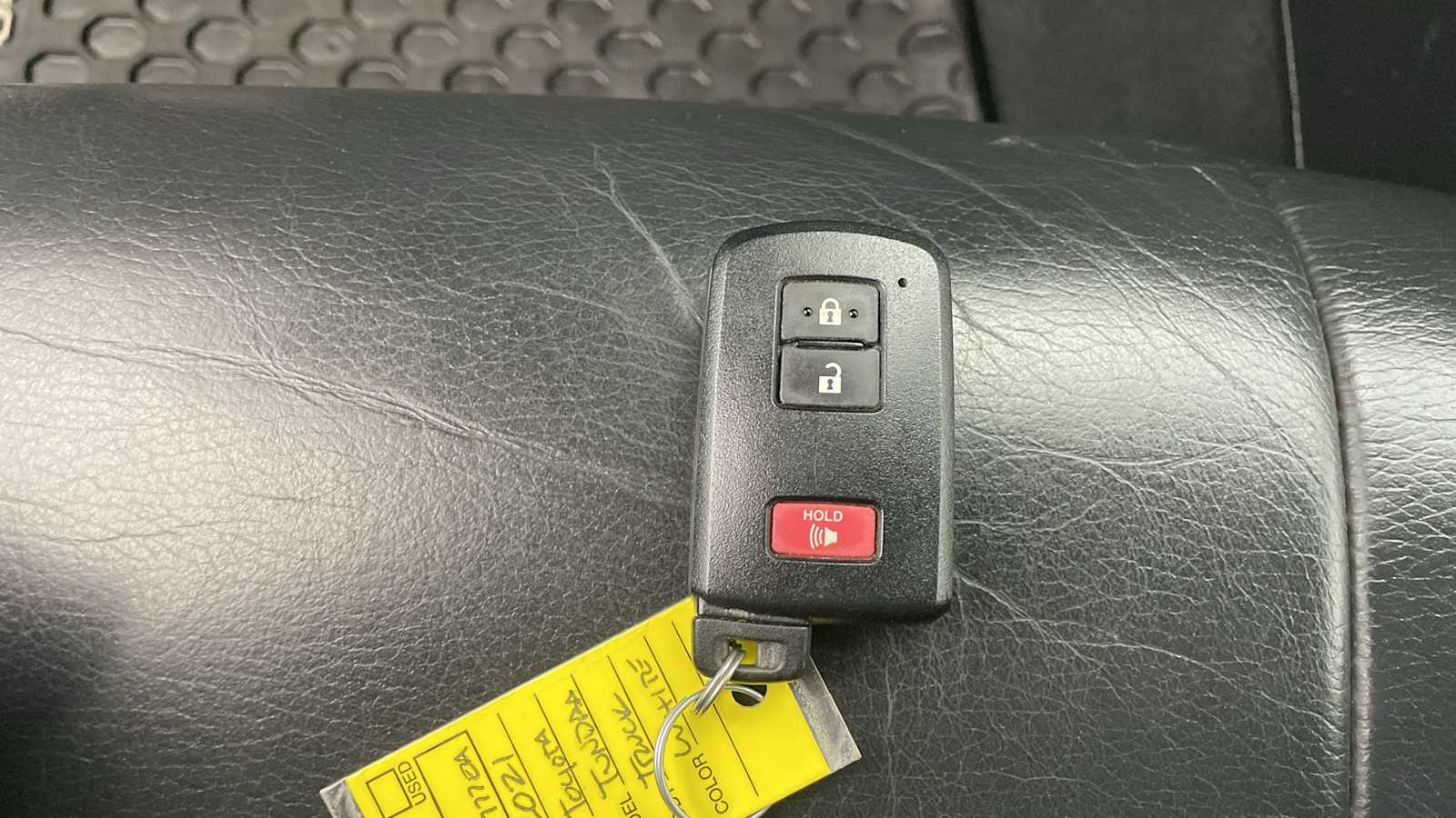 Thumbnail: 2021 Toyota Tundra - 23