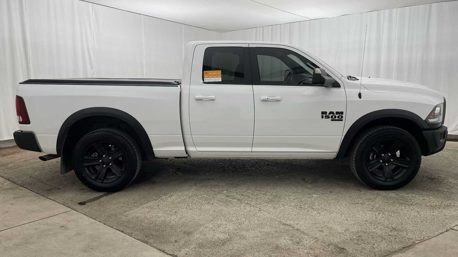 Thumbnail: 2022 RAM 1500 Classic - 31