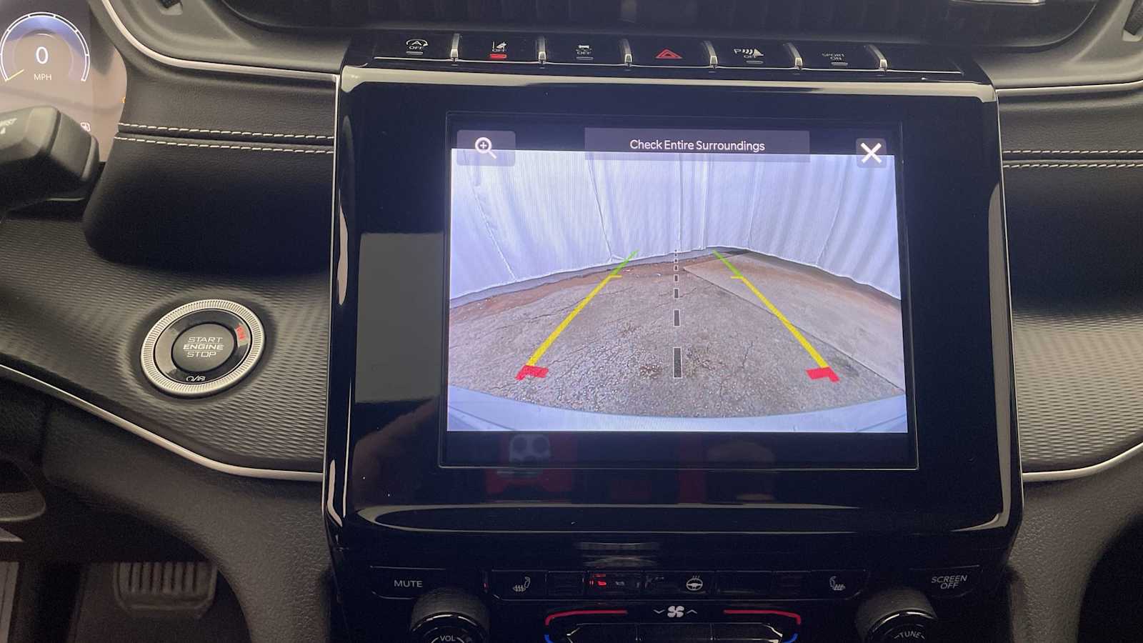 Thumbnail: 2024 Jeep Grand Cherokee - 4