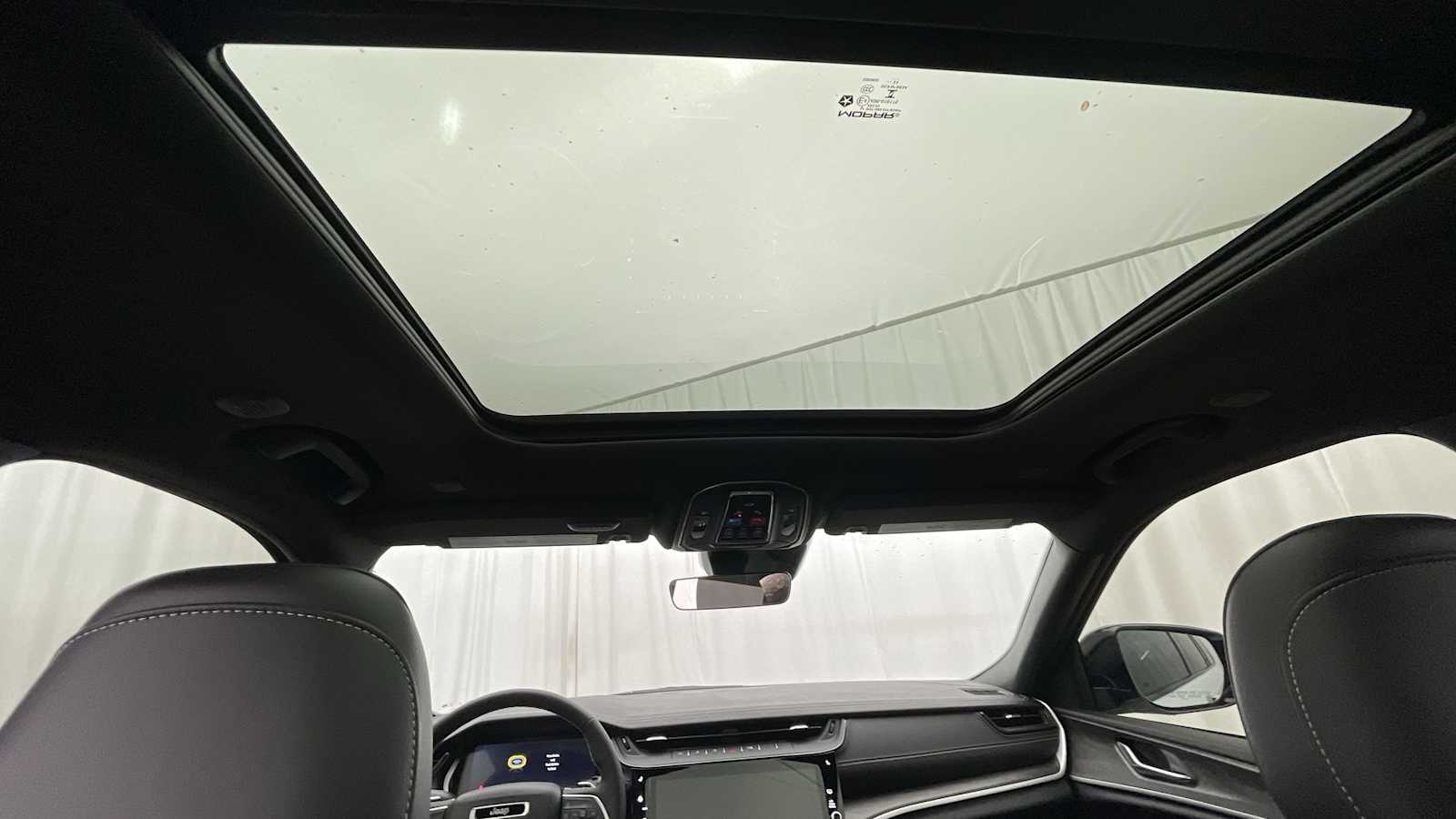 Thumbnail: 2026 Jeep Grand Cherokee - 9