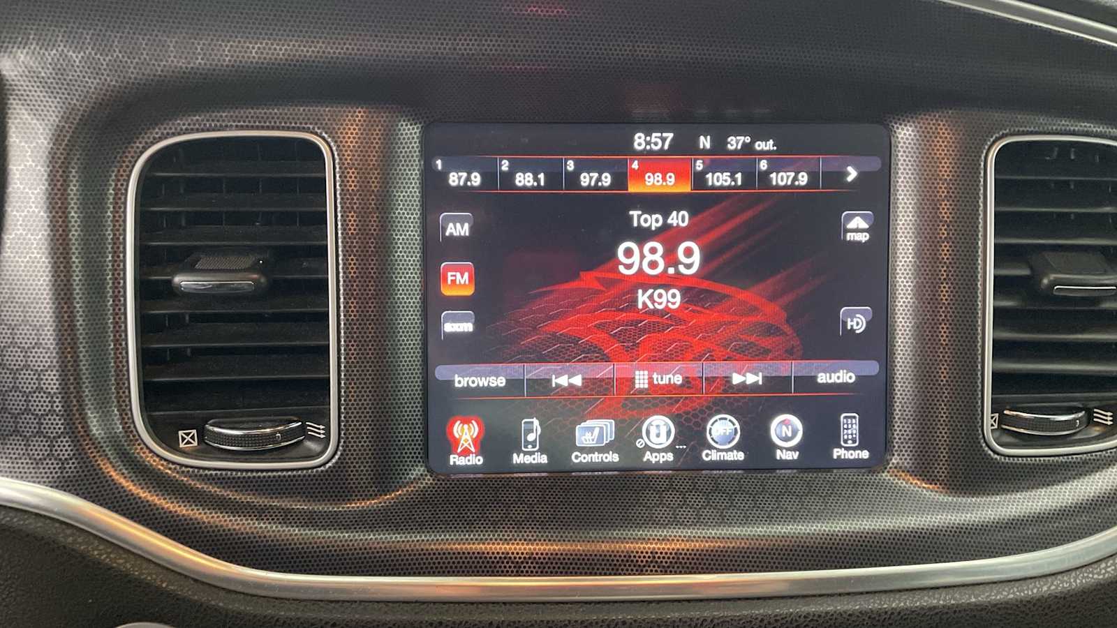 Thumbnail: 2015 Dodge Charger - 18