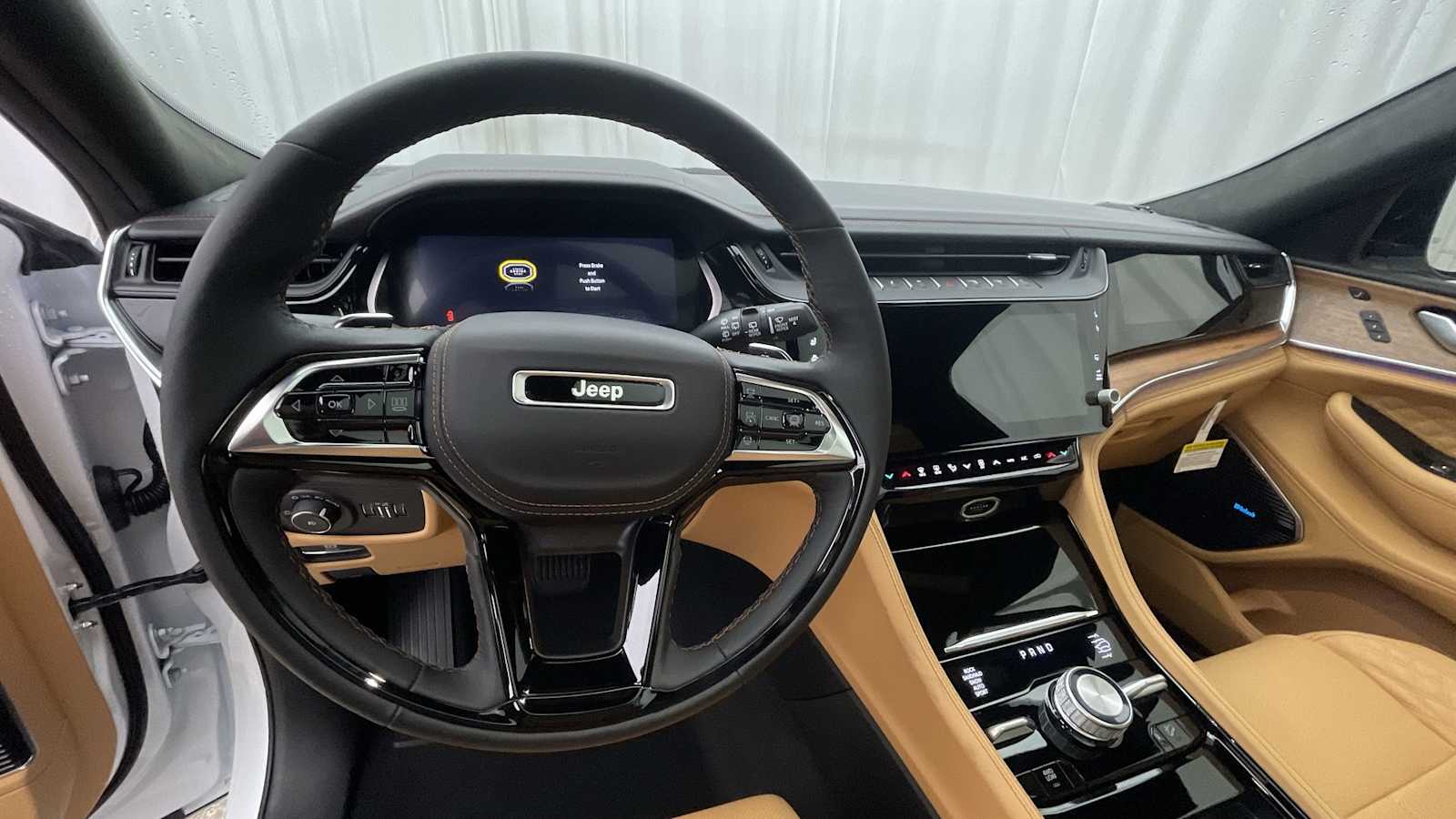 Thumbnail: 2026 Jeep Grand Cherokee L - 3