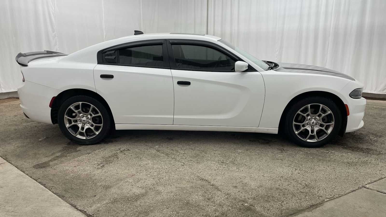 Thumbnail: 2015 Dodge Charger - 34