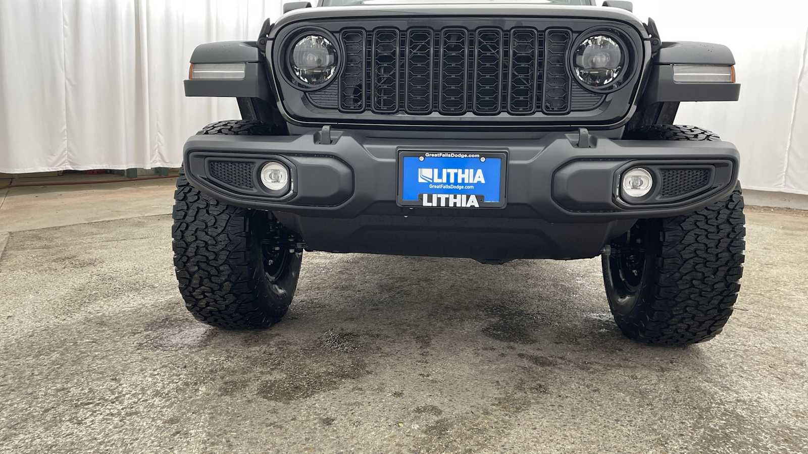 Thumbnail: 2026 Jeep Wrangler - 40