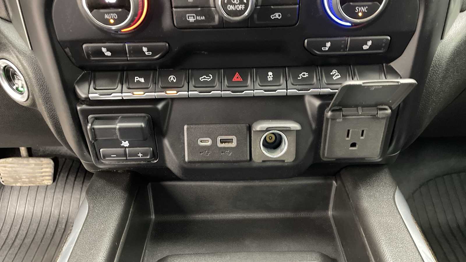 Thumbnail: 2021 Chevrolet Silverado 1500 - 17