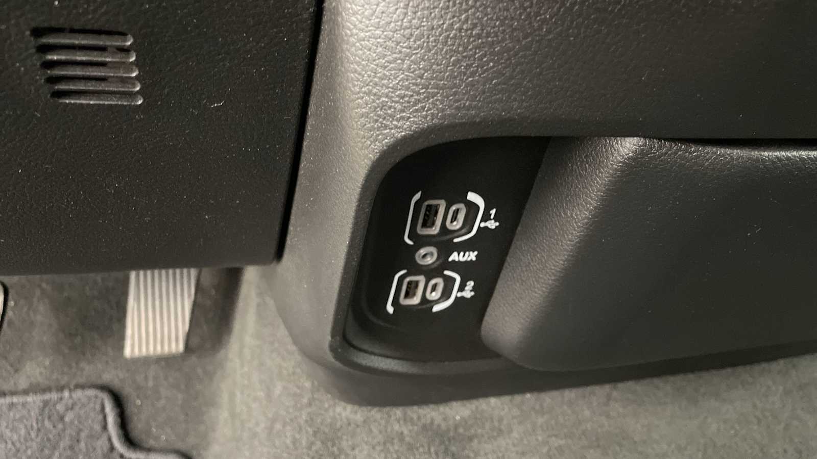 Thumbnail: 2023 RAM 1500 - 17