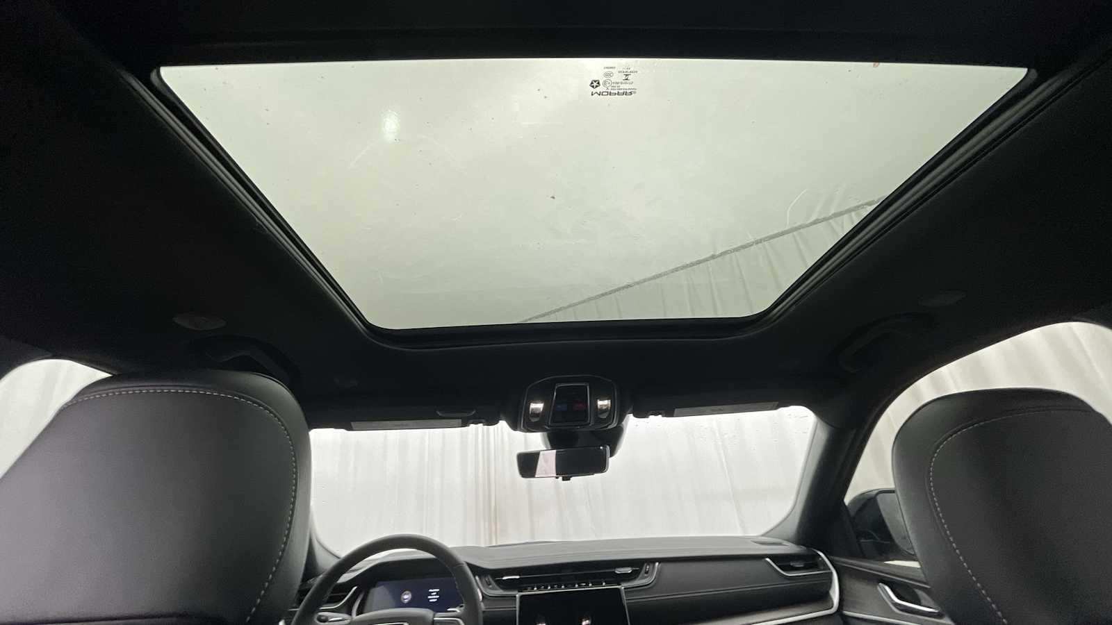 Thumbnail: 2025 Jeep Grand Cherokee - 9