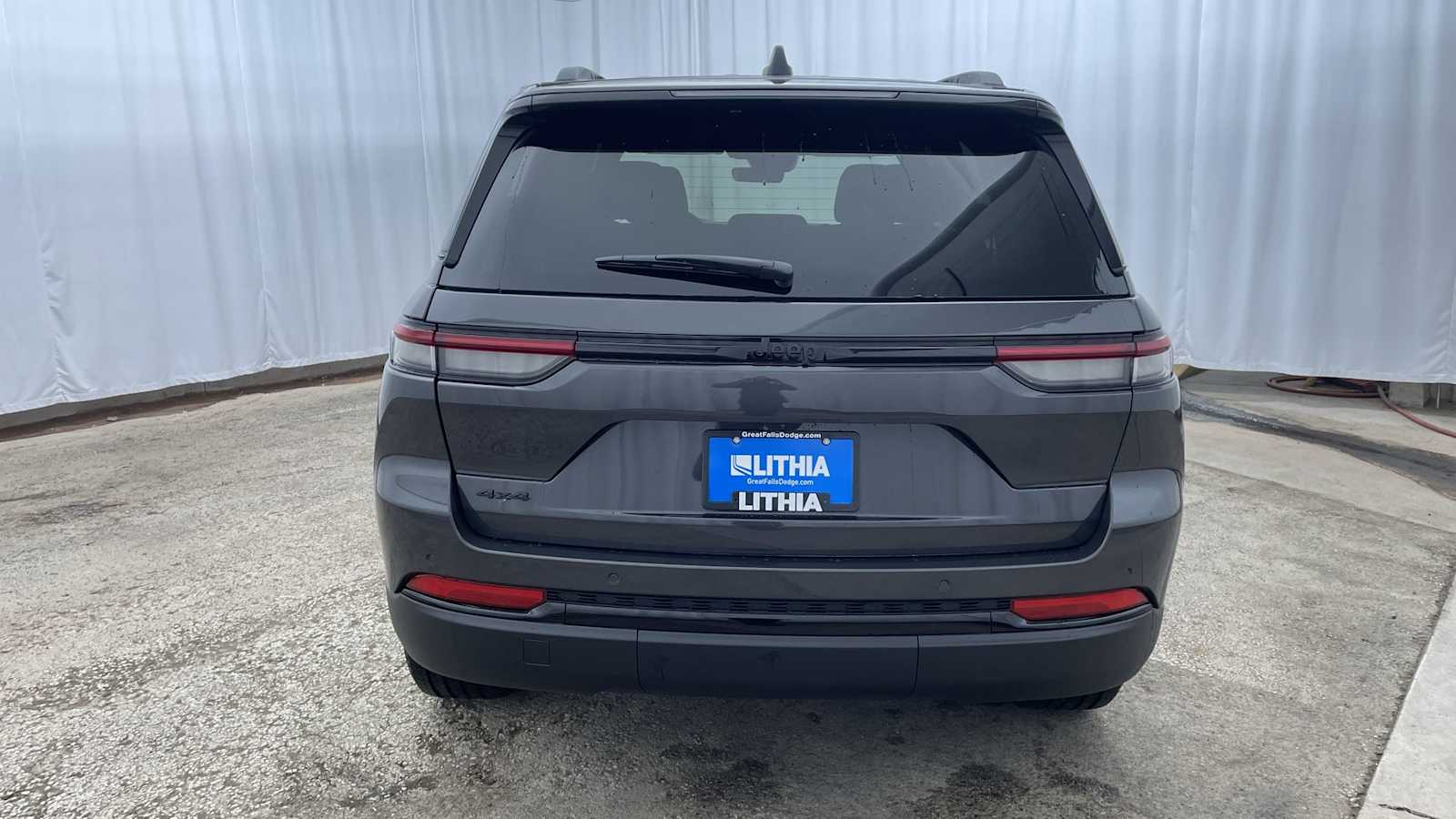 Thumbnail: 2025 Jeep Grand Cherokee - 33