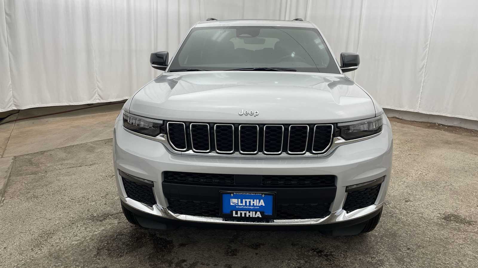 Thumbnail: 2025 Jeep Grand Cherokee - 40