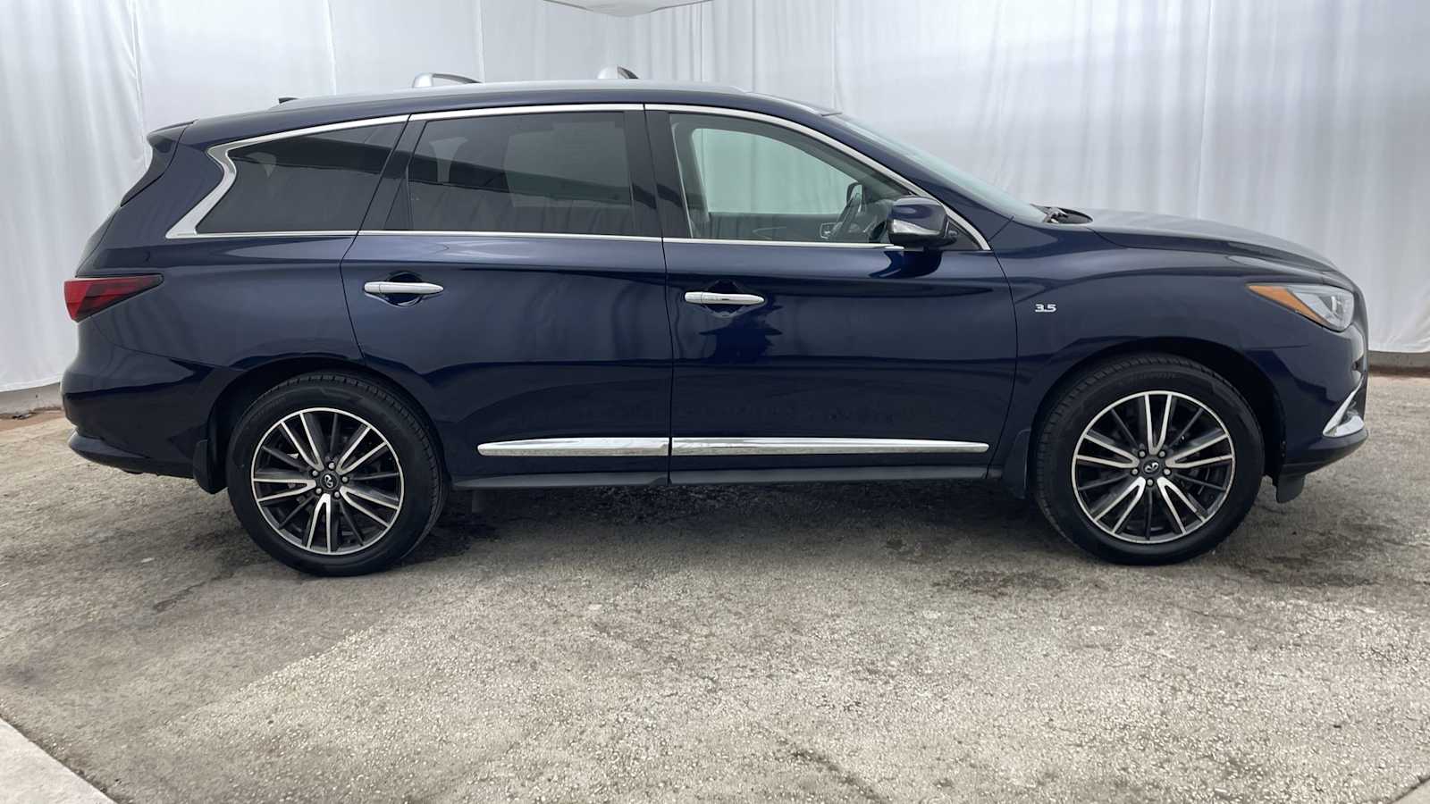 Thumbnail: 2020 INFINITI QX60 - 36