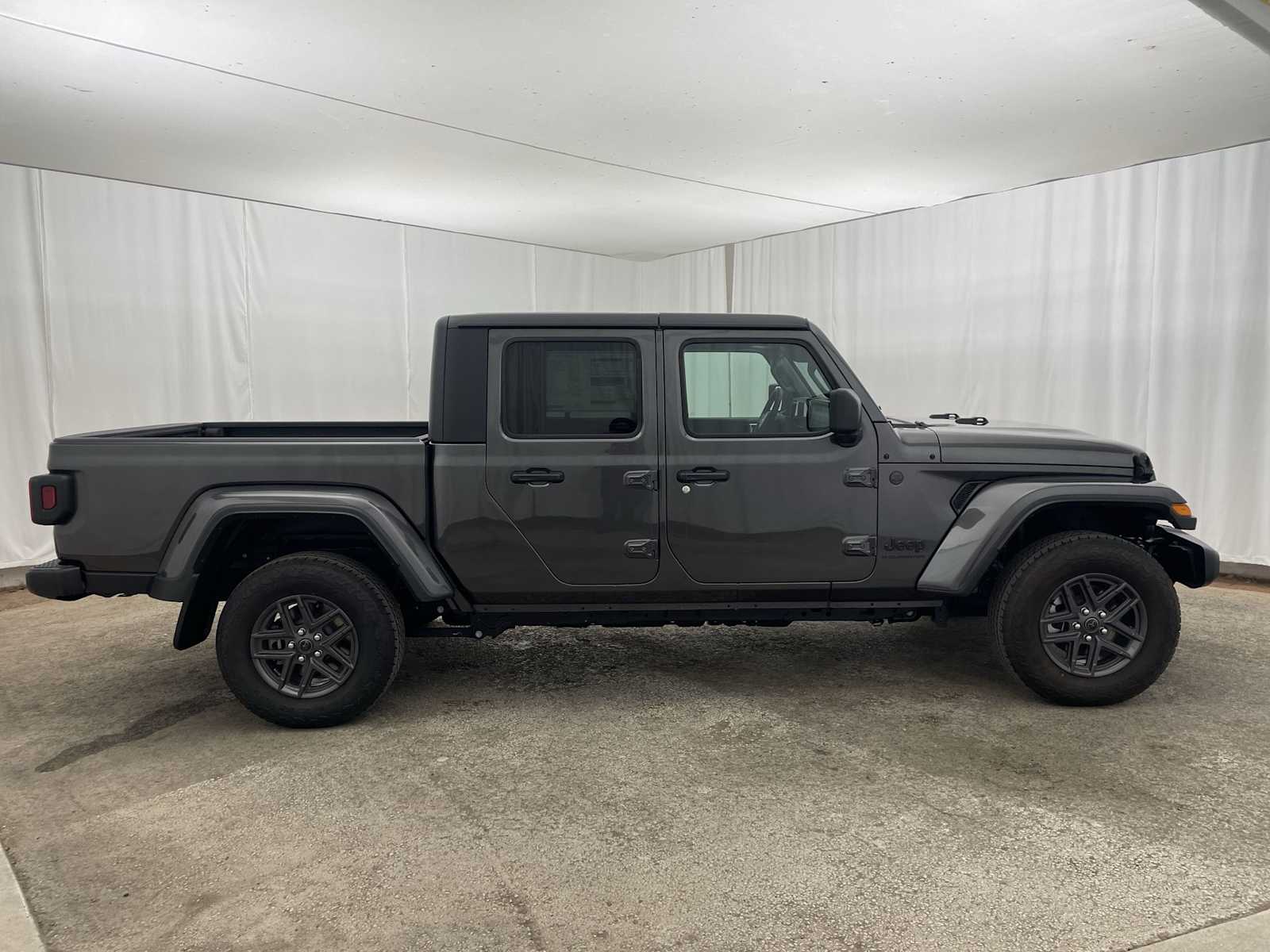 2026 Jeep Gladiator Sport S - Photo 29