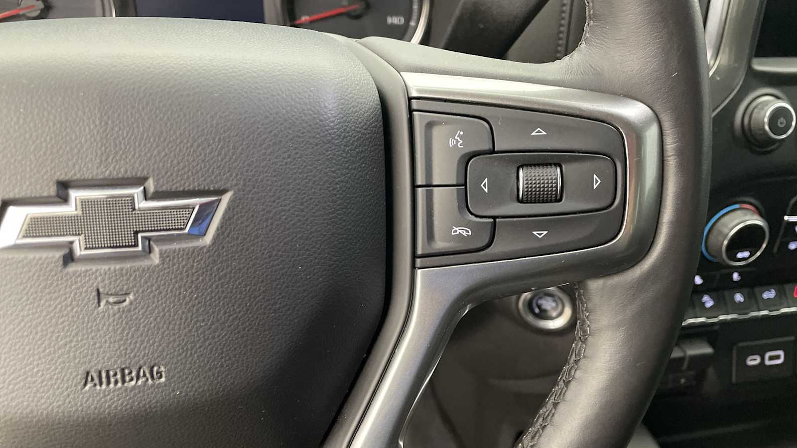 Thumbnail: 2019 Chevrolet Silverado 1500 - 13