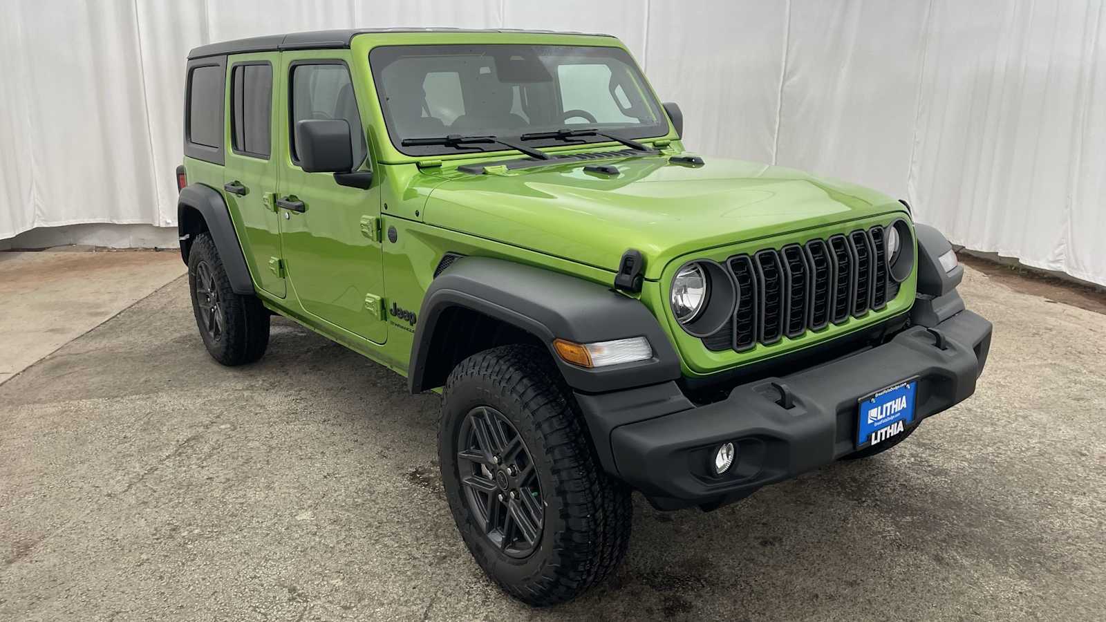 Thumbnail: 2026 Jeep Wrangler - 38