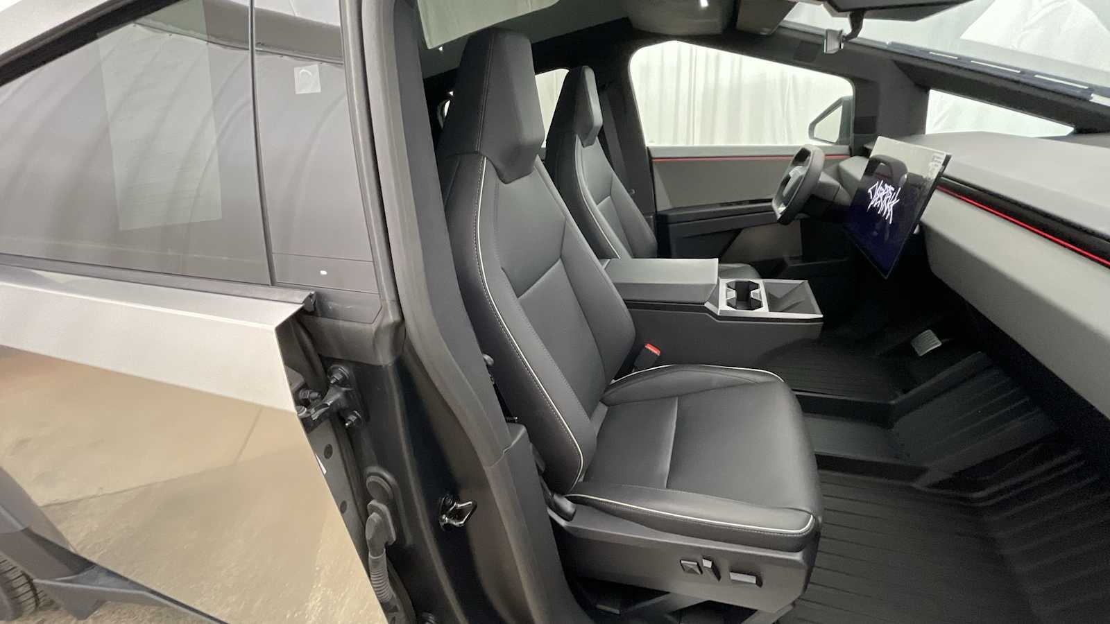 Thumbnail: 2024 Tesla Cybertruck - 13