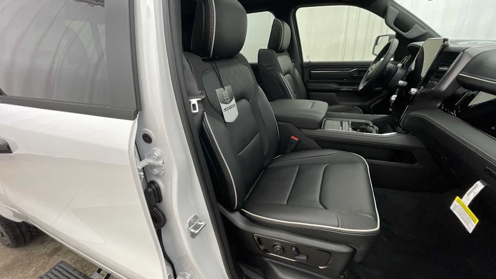 Thumbnail: 2026 RAM 1500 - 13