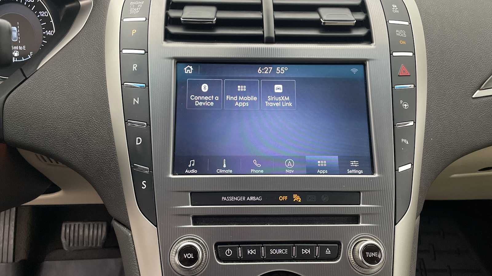Thumbnail: 2020 Lincoln MKZ - 25