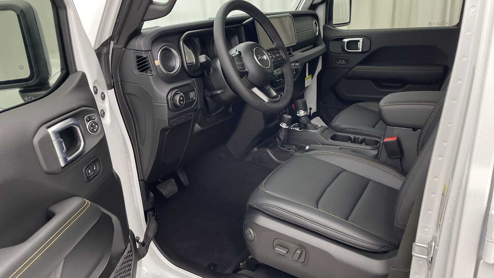 Thumbnail: 2026 Jeep Gladiator - 2