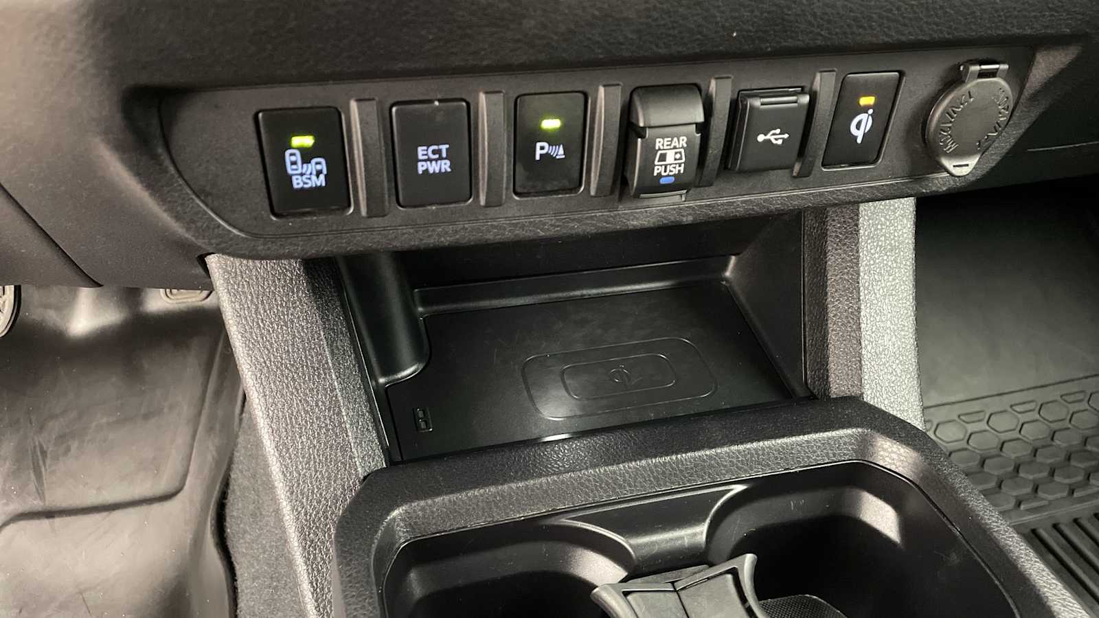 Thumbnail: 2023 Toyota Tacoma - 19