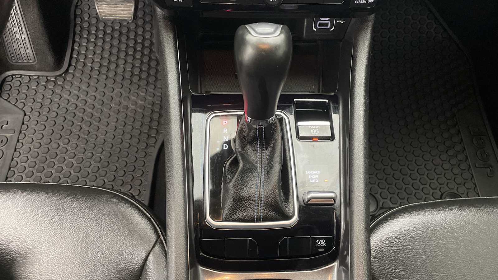 Thumbnail: 2022 Jeep Compass - 19