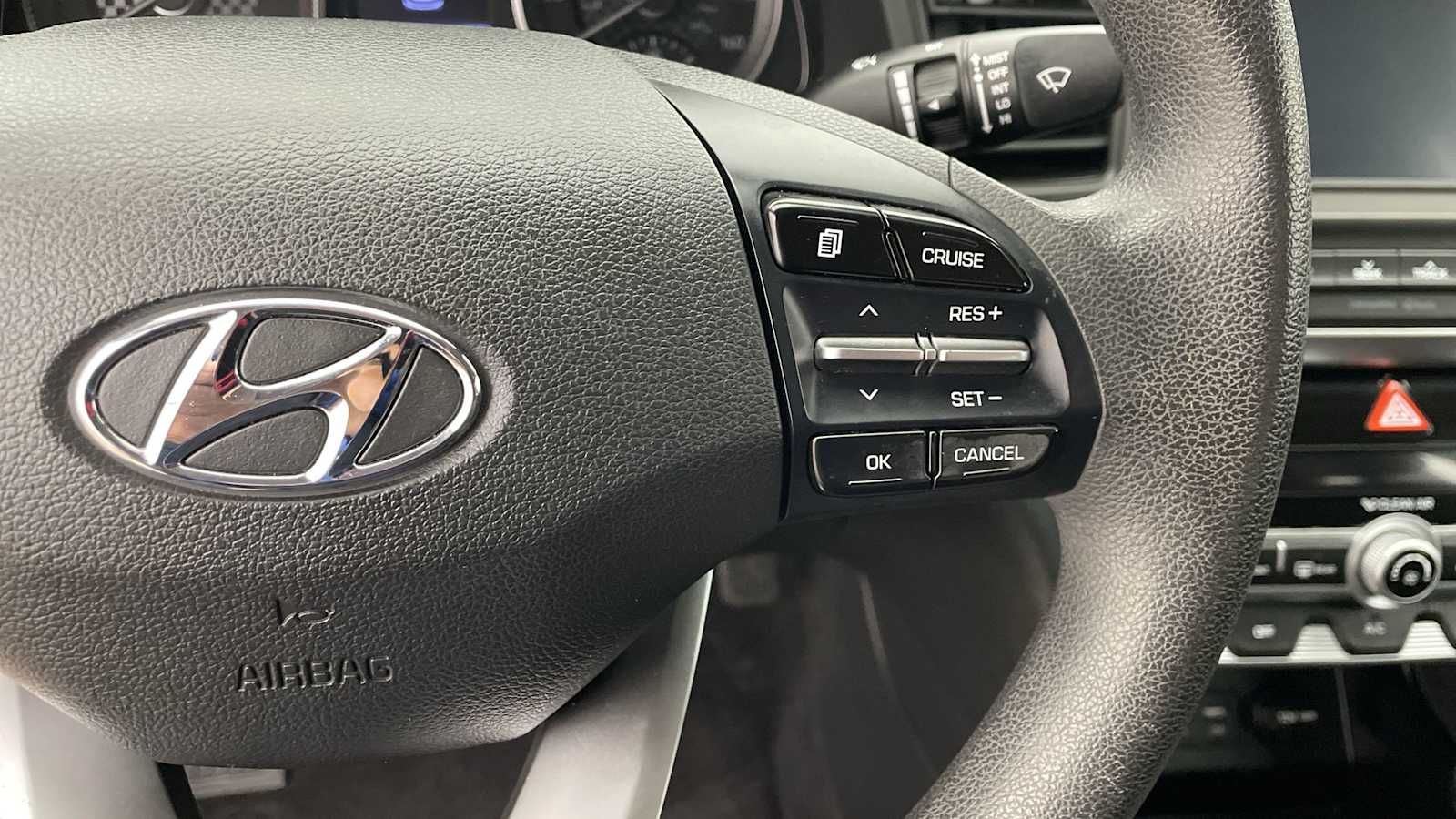 Thumbnail: 2020 Hyundai Elantra - 13