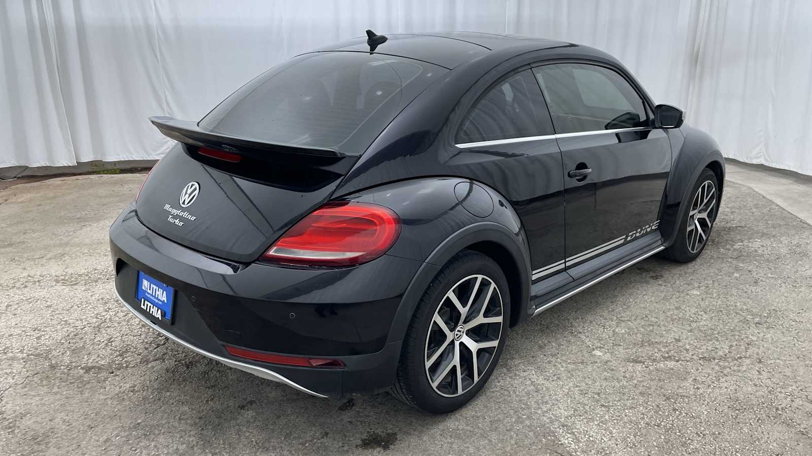 Thumbnail: 2016 Volkswagen Beetle - 30