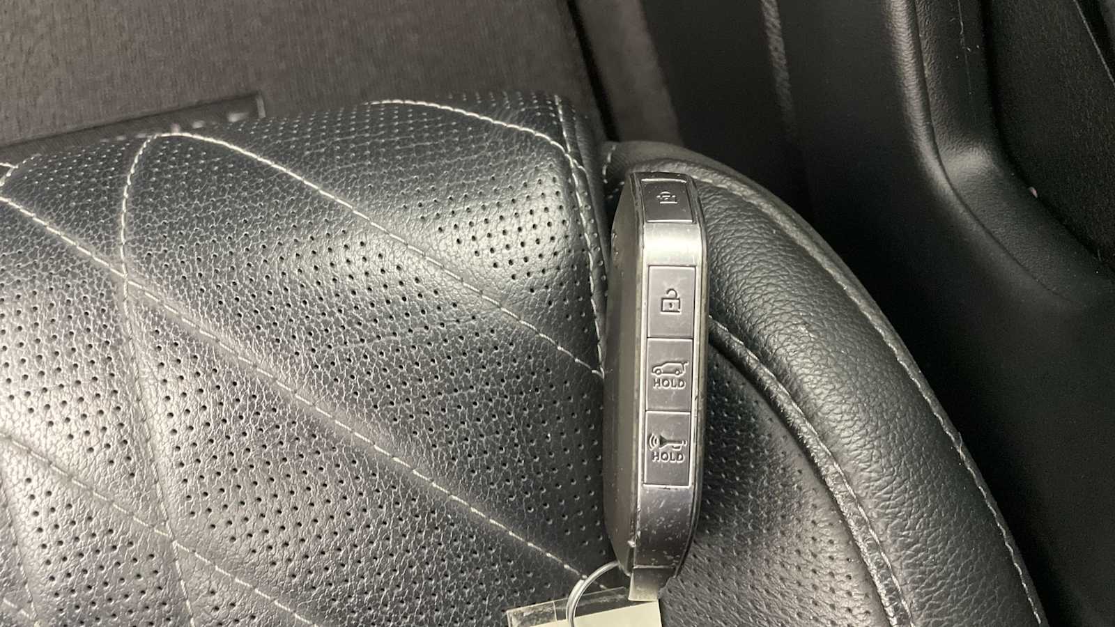 Thumbnail: 2023 Kia Telluride - 25