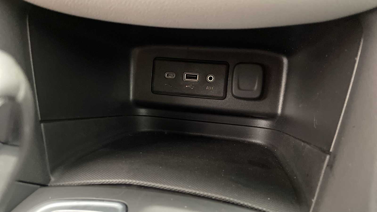 Thumbnail: 2024 Chevrolet Equinox - 18