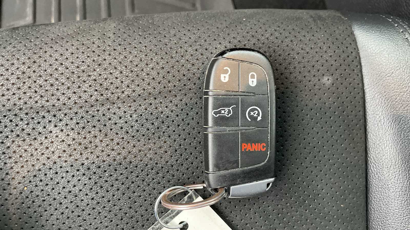 Thumbnail: 2019 Dodge Durango - 22