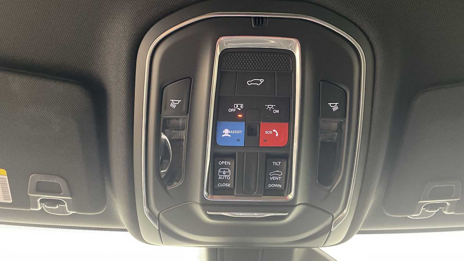 Thumbnail: 2025 Jeep Grand Cherokee - 23