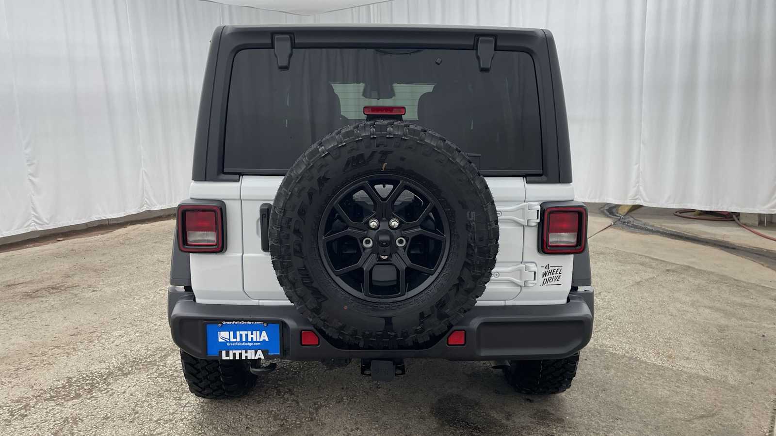 Thumbnail: 2026 Jeep Wrangler - 35