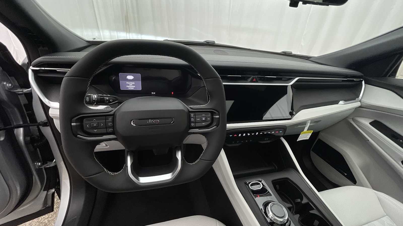 Thumbnail: 2026 Jeep Cherokee - 3