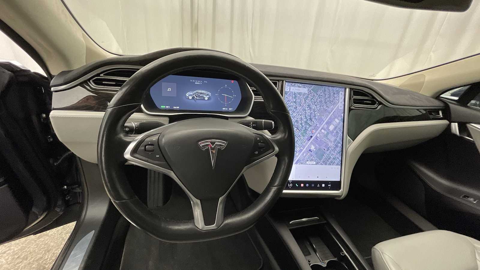 Thumbnail: 2016 Tesla Model S - 3