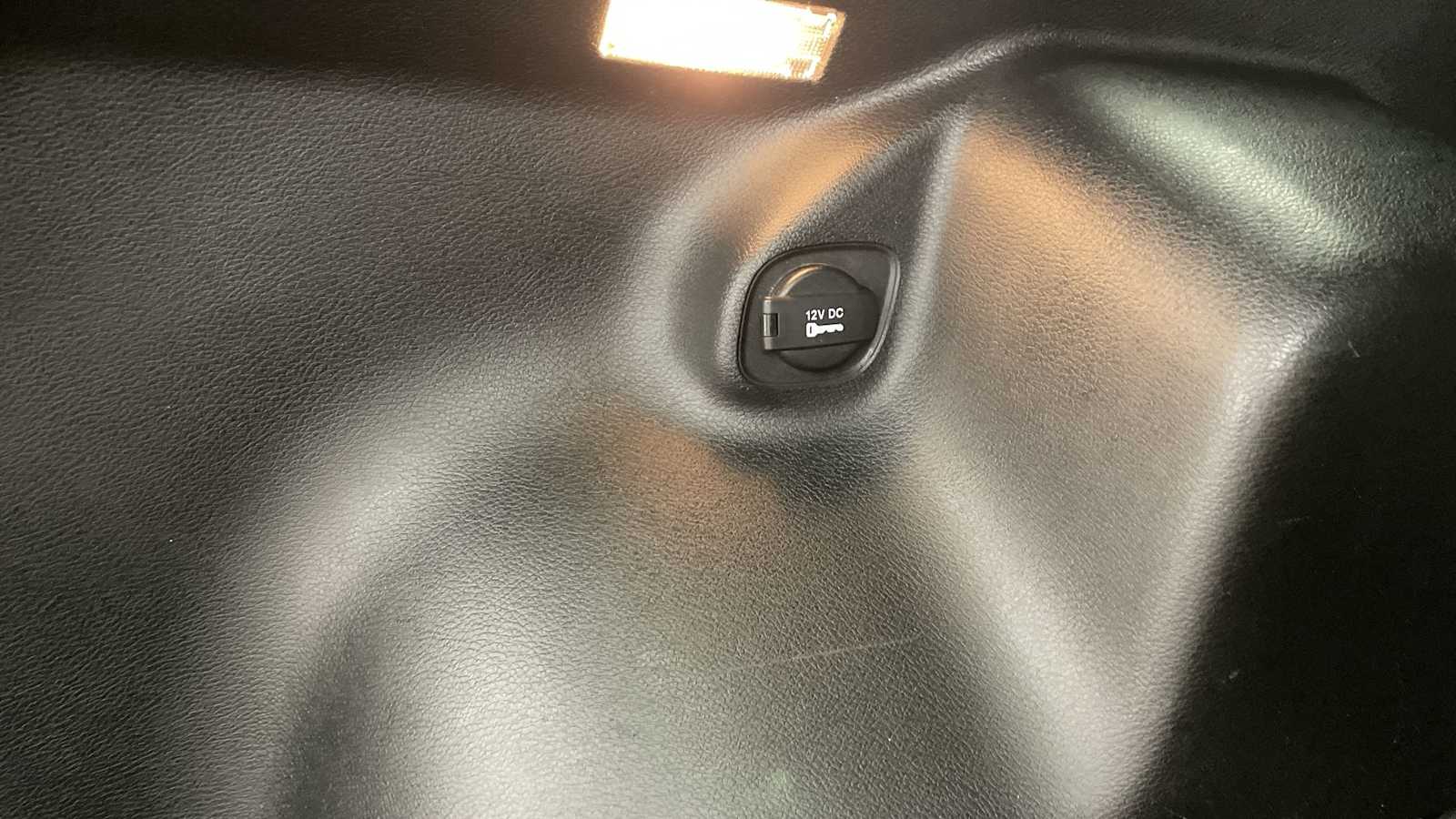 Thumbnail: 2019 Jeep Cherokee - 29