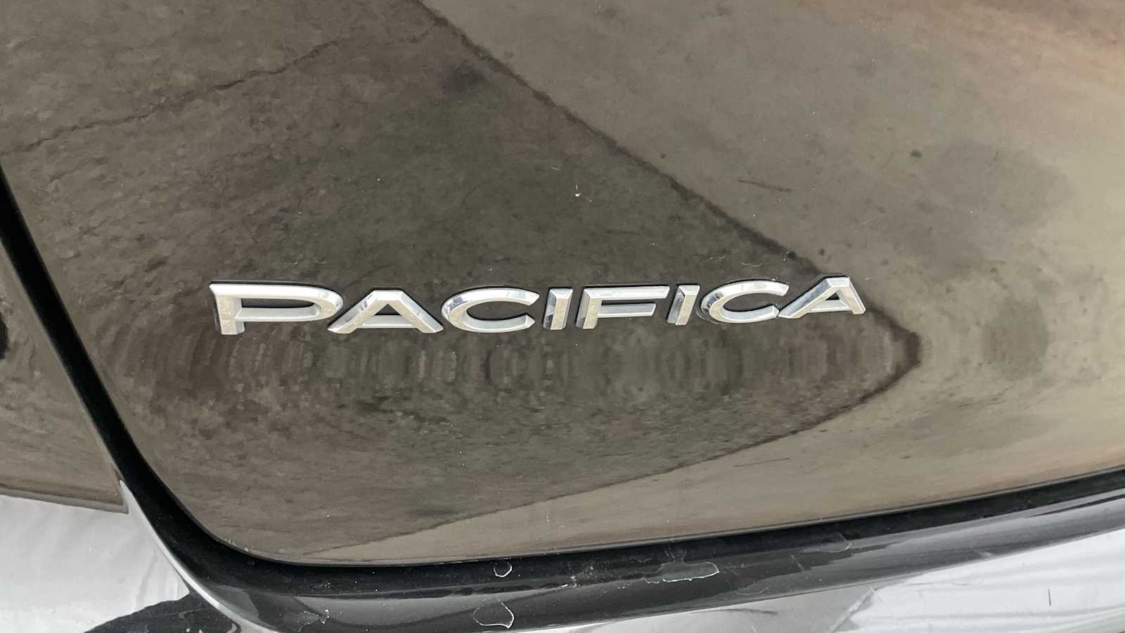 Thumbnail: 2023 Chrysler Pacifica - 38