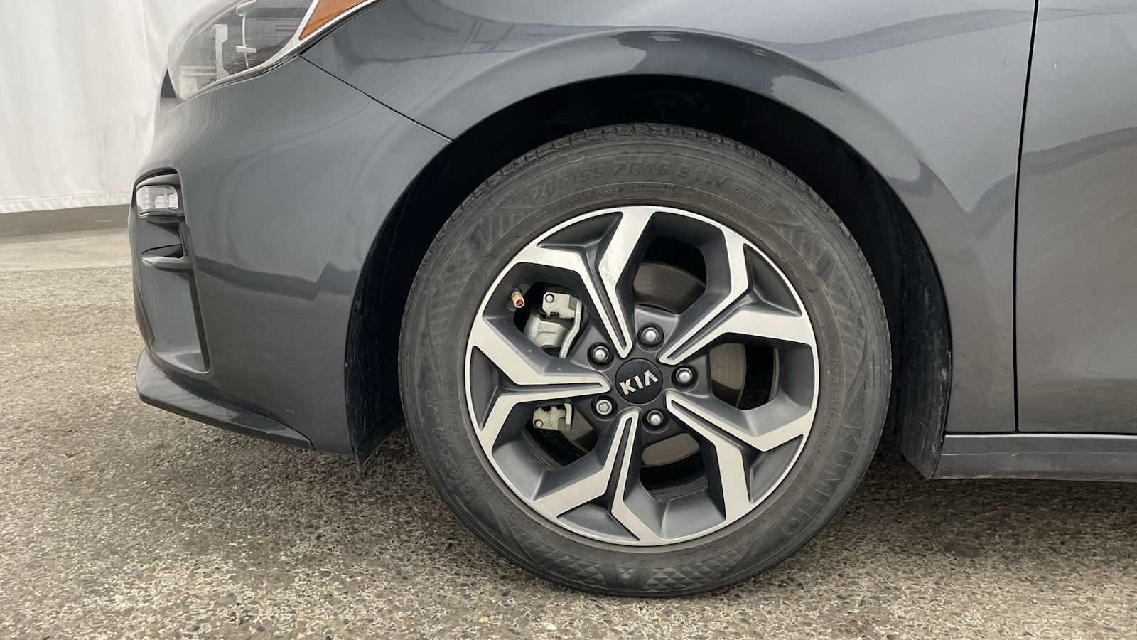 Thumbnail: 2021 Kia Forte - 36