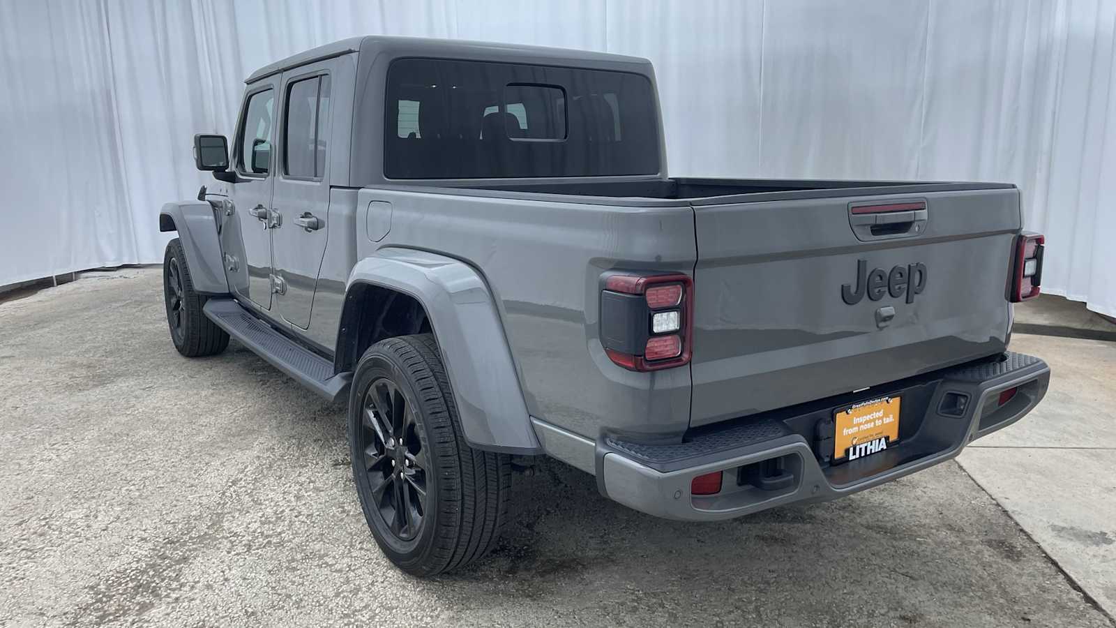 Thumbnail: 2023 Jeep Gladiator - 33