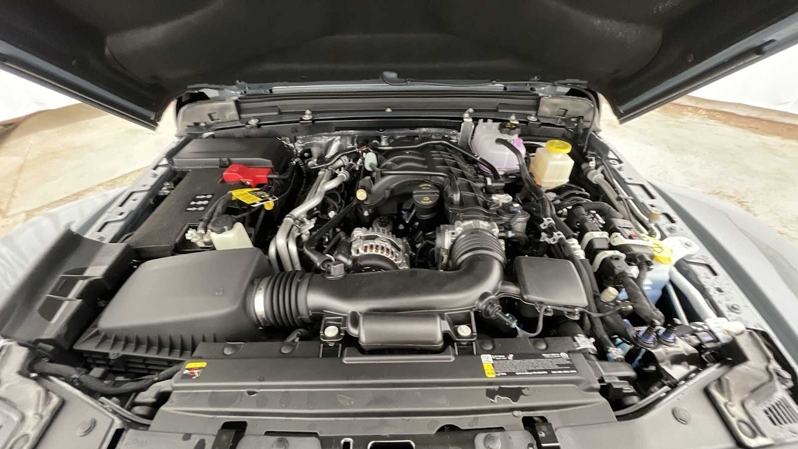 Thumbnail: 2025 Jeep Gladiator - 28