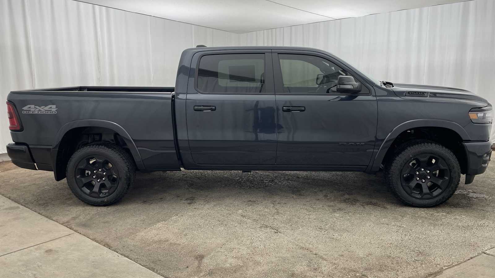 Thumbnail: 2026 RAM 1500 - 33