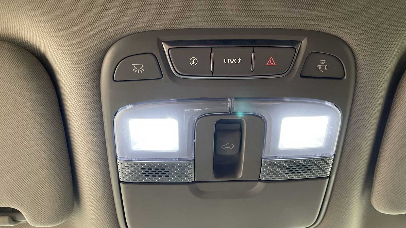 Thumbnail: 2021 Kia Telluride - 25