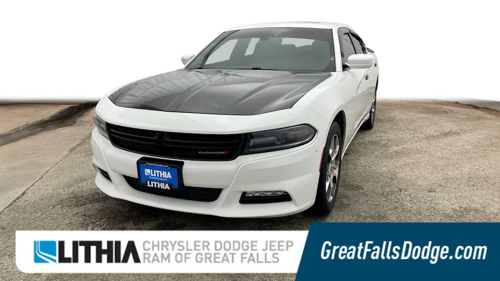 Used 2015 Dodge Charger SXT Sedan