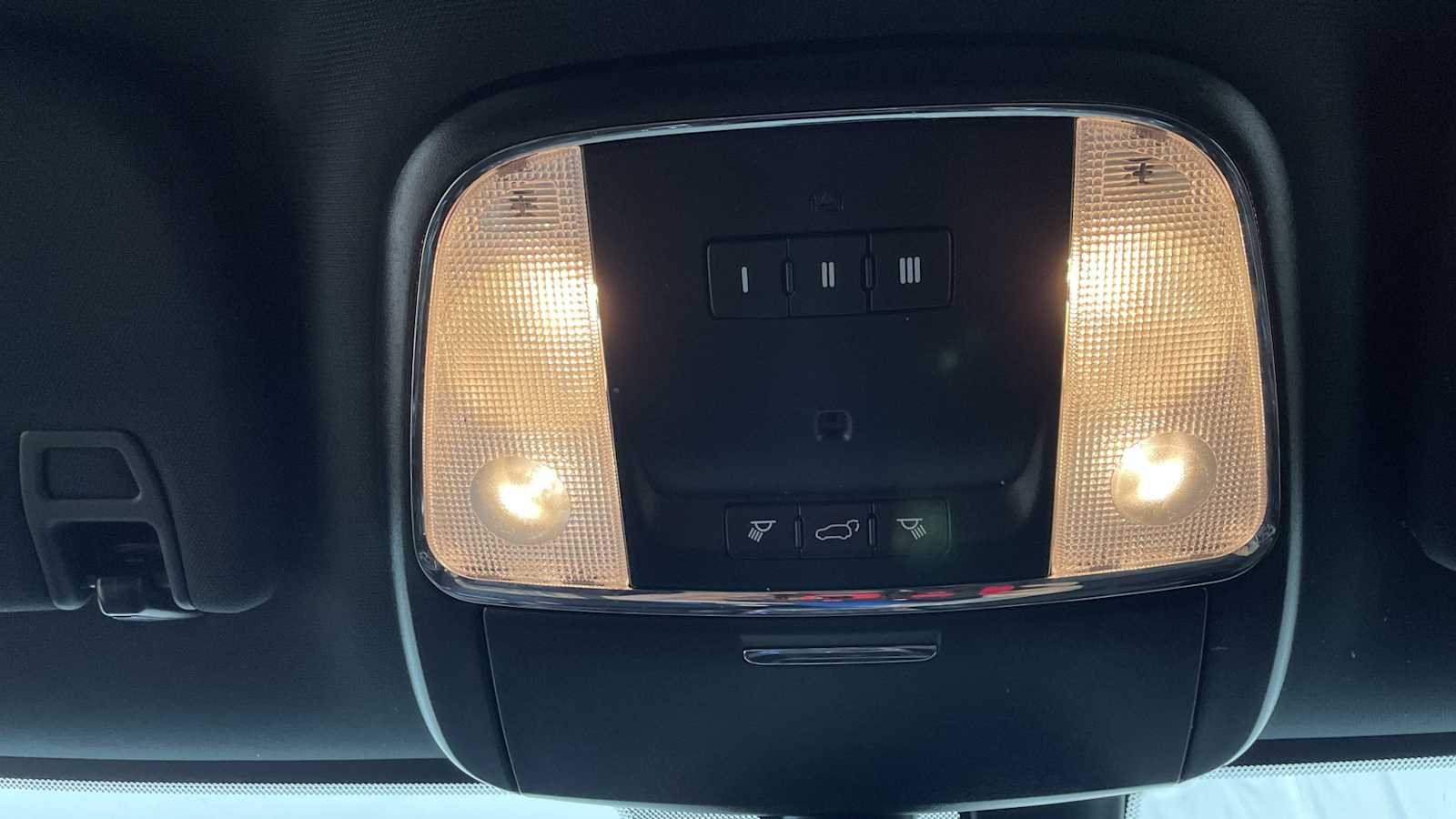 Thumbnail: 2019 Dodge Durango - 23